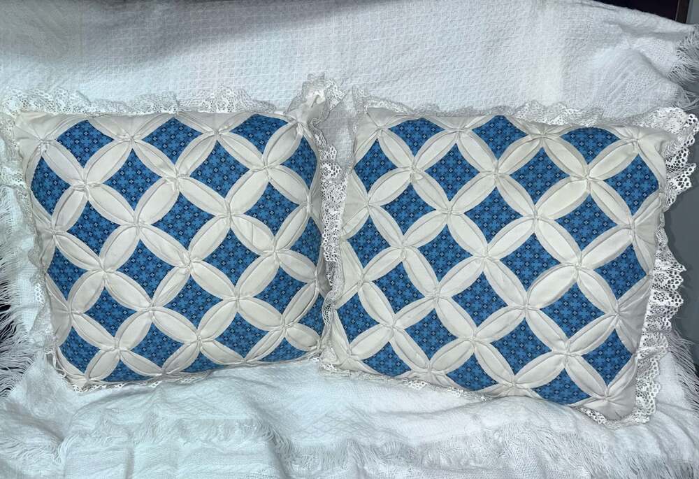 Set of 2 Vintage Cathedral Window Quilt Throw Pillows with Lace Trim